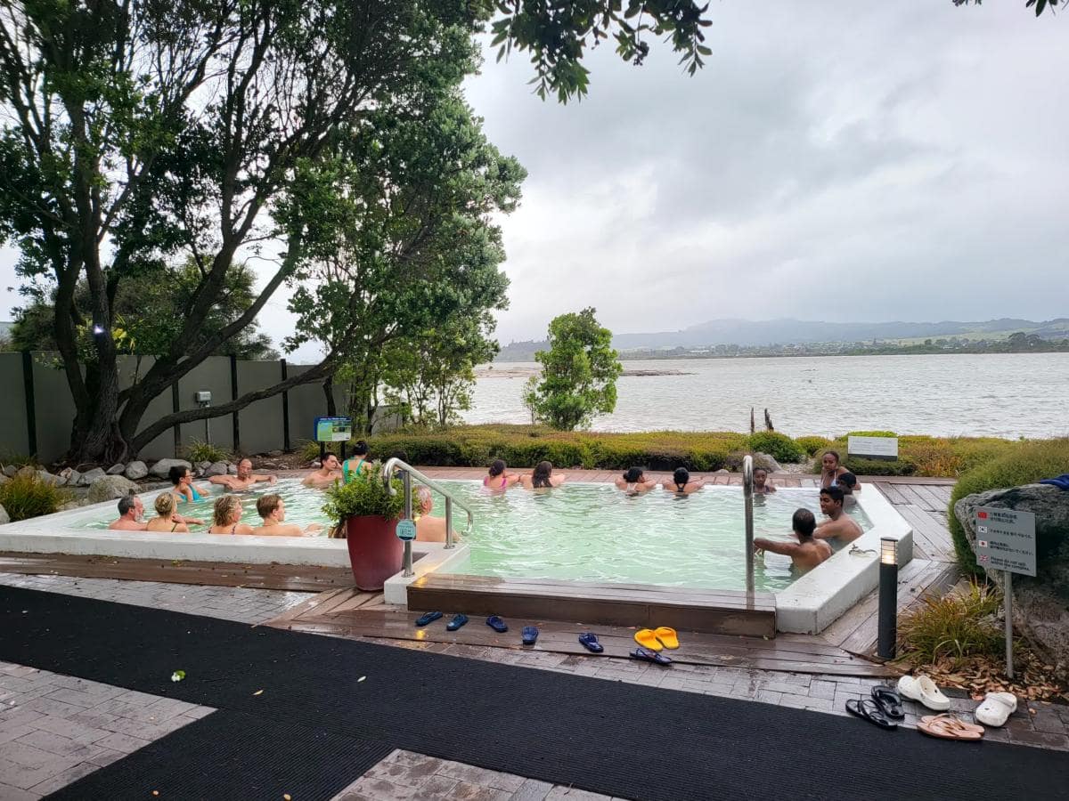 폴리네시안스파